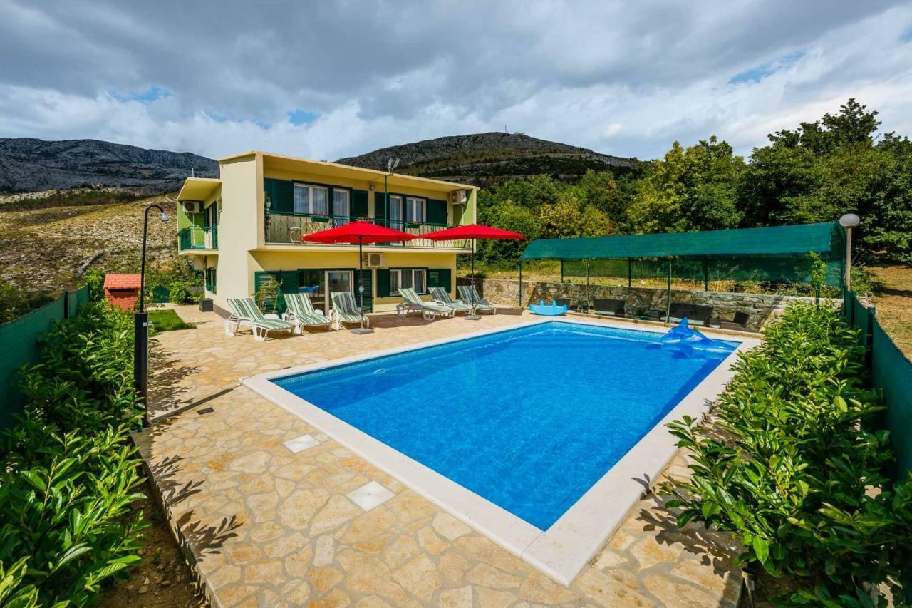 Holiday Home Cherry Tree Žrnovnica Kültér fotó